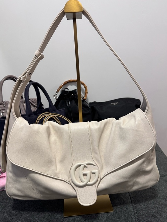 Gucci Handbags - Gucci Cream Leather Shoulder Bag with Interlocking GG